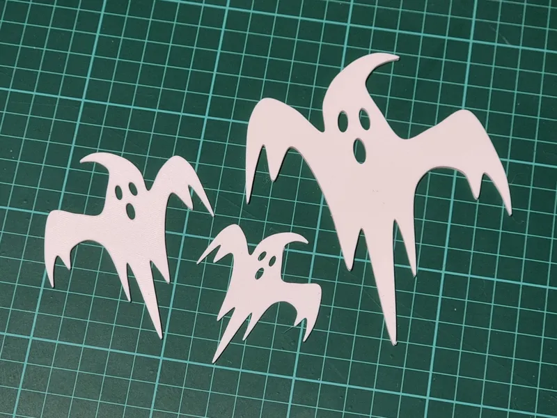 Halloween quick print ghosts - 3 sizes in 30 mins!