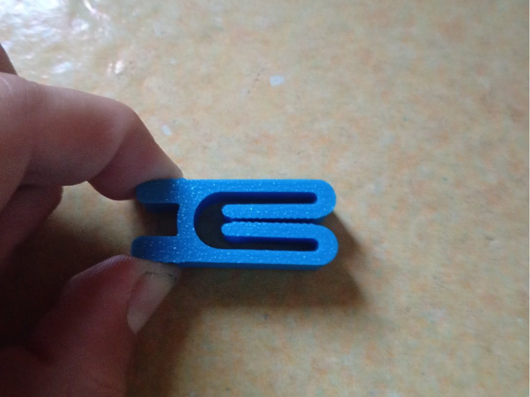 clip utile per chiudere pasta e biscotti 3D model