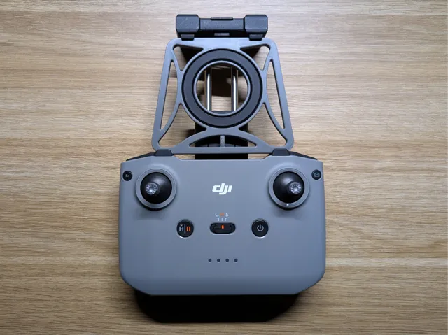 DJI RC-N3 MagSafe სამაგრი
