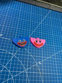 Missy Kissy head keychain 