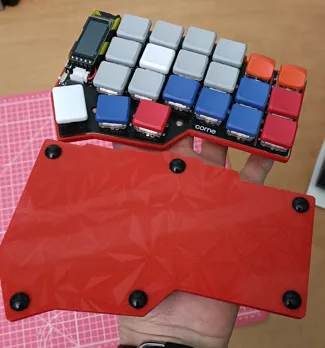 Corne keyboard minimal plate (no screws)