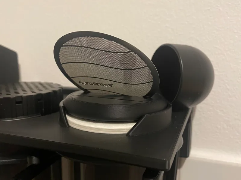 AeroPress paperwight & metal filter holder