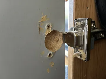 Letrero o emblema decorativo: Ikea PAX / KOMPLEMENT / HJÄLPA door hinge repair — vista de referencia 3