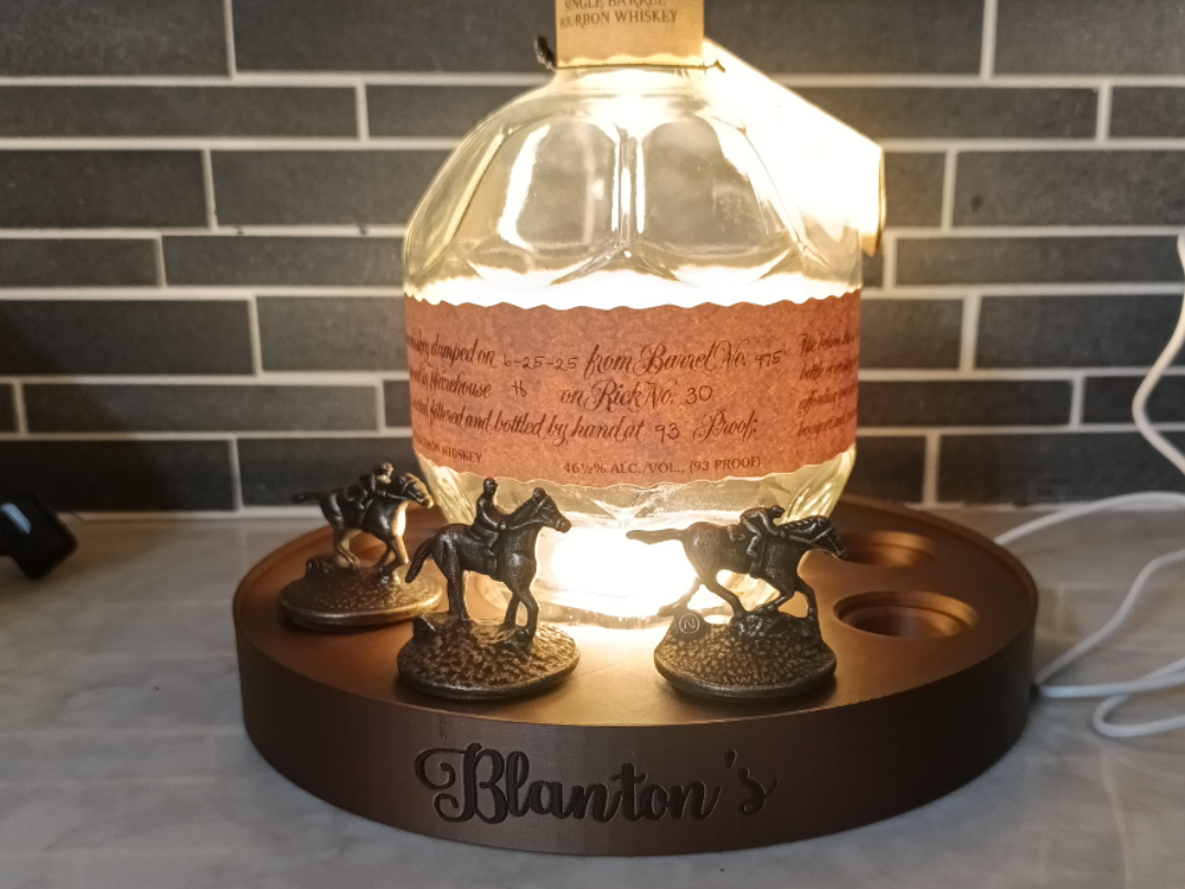 blanton's stand with light