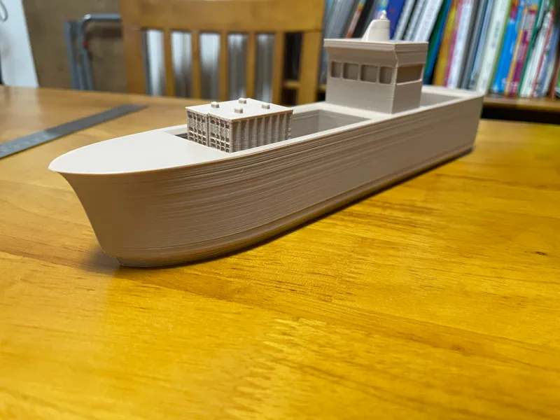 Container Ship w Modular Containers