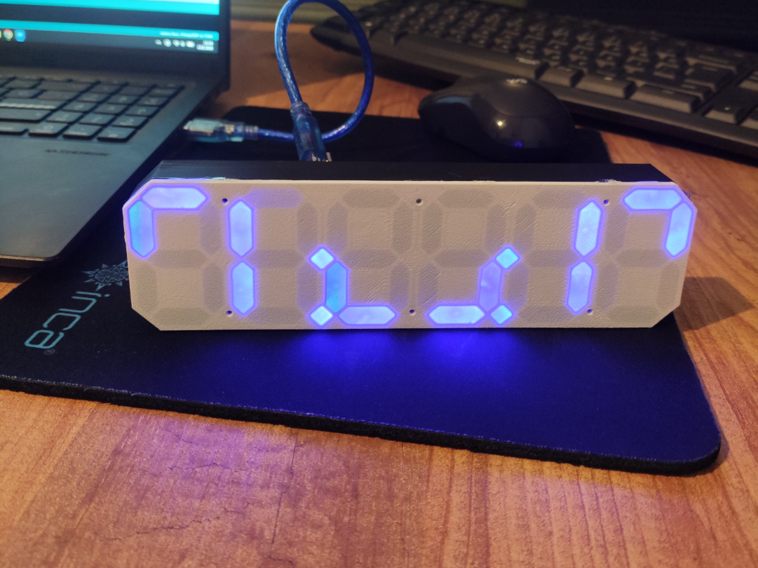 7 Segment display with 6 segments for the clock