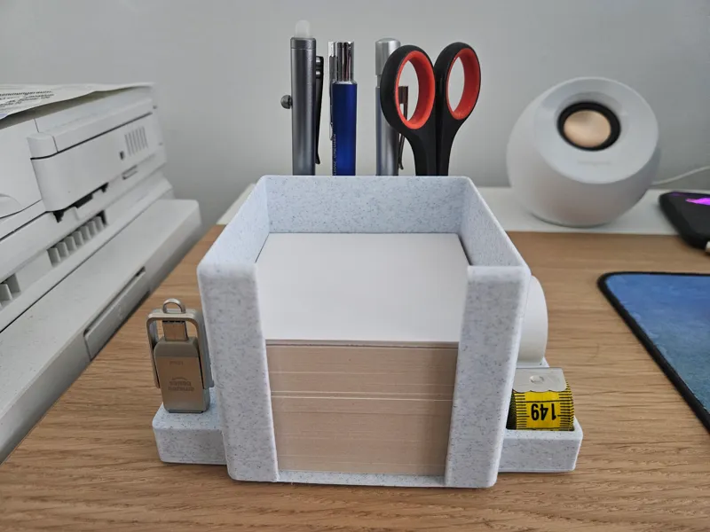 Desktop Organizer mit USB Halter
