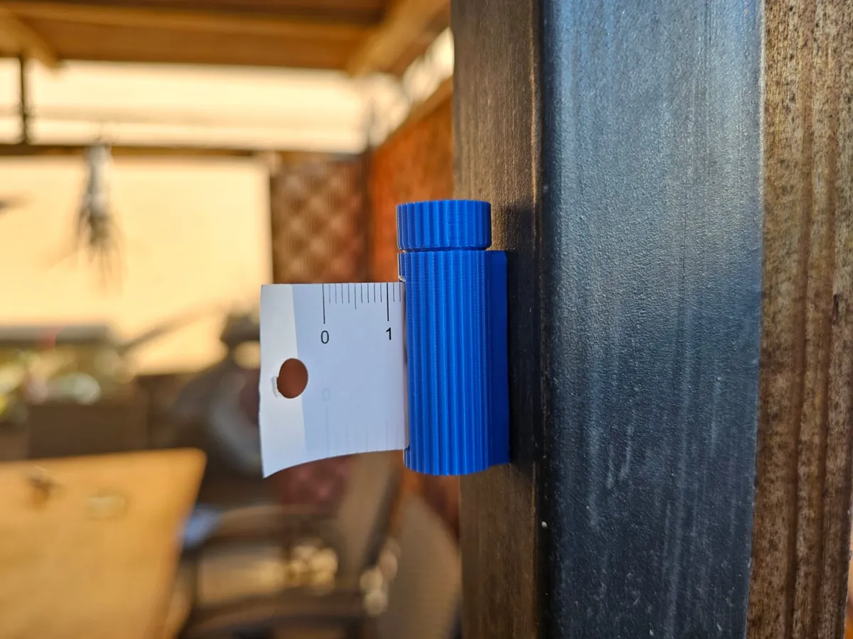Enrouleur magnétique pour mètre ruban Ikea