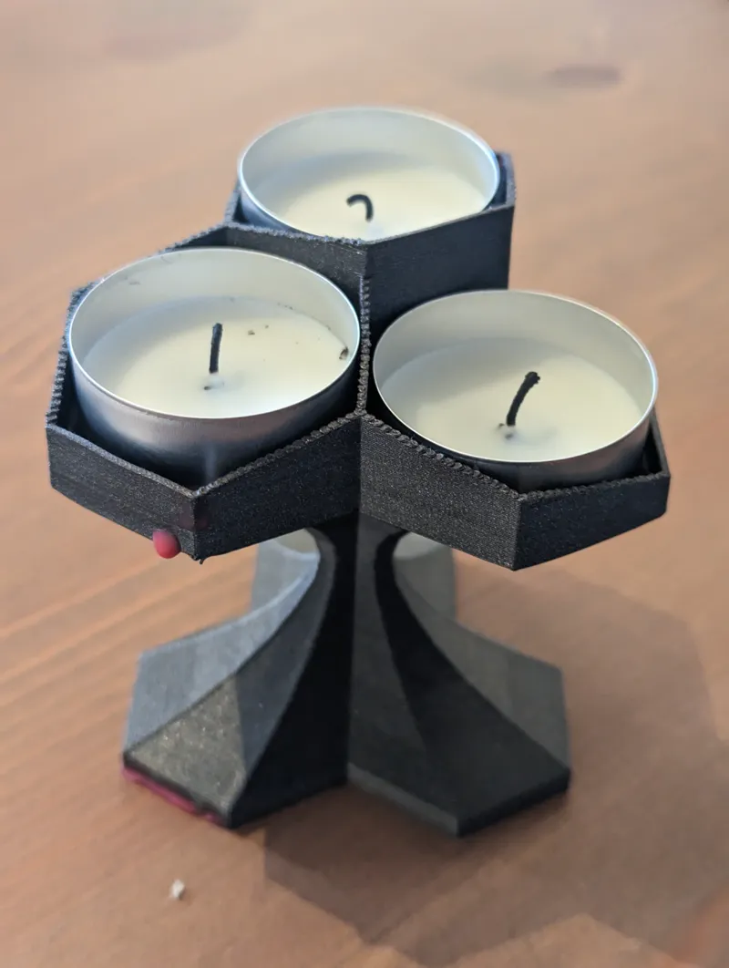 Low Poly Tealight Holder