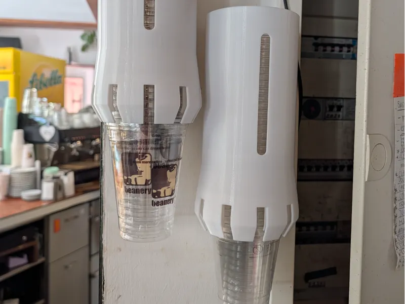 Becherspender for - to go cups -
