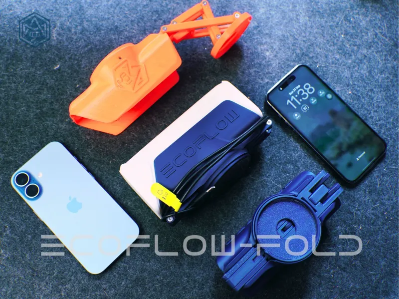Foldable stand extension for MagSafe x Power Bank