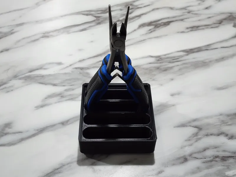 Gridfinity 2x2x1 Pliers Holder 
