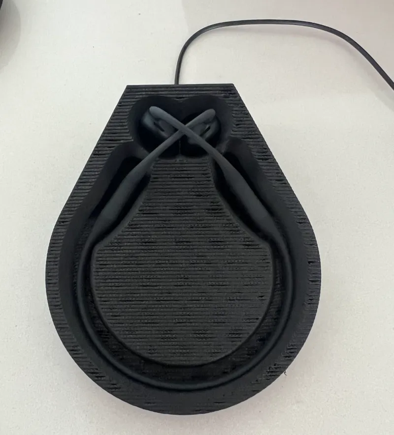 SHOKZ OpenRun Pro charging stand