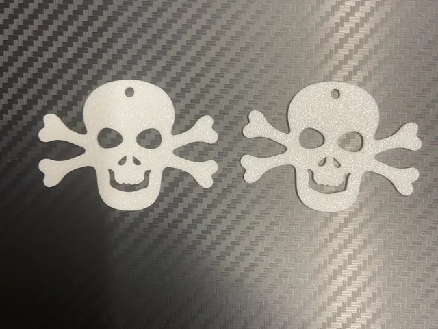skull earrings