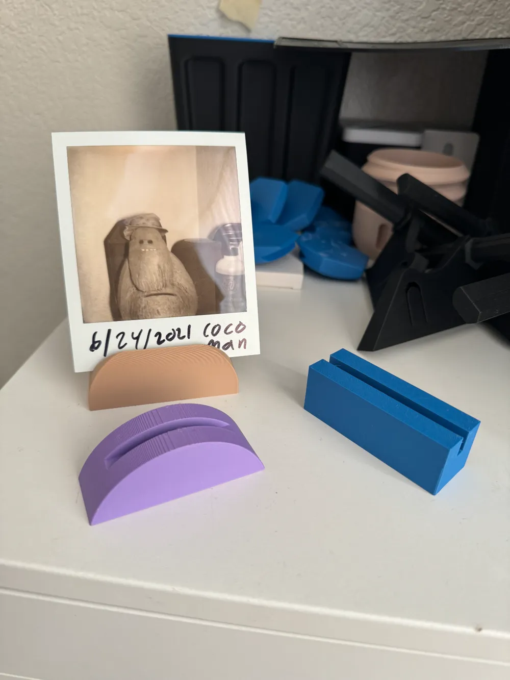 Polaroid Picture Holder By NotJoel MakerWorld Polaroid picture holder by notjoel makerworld