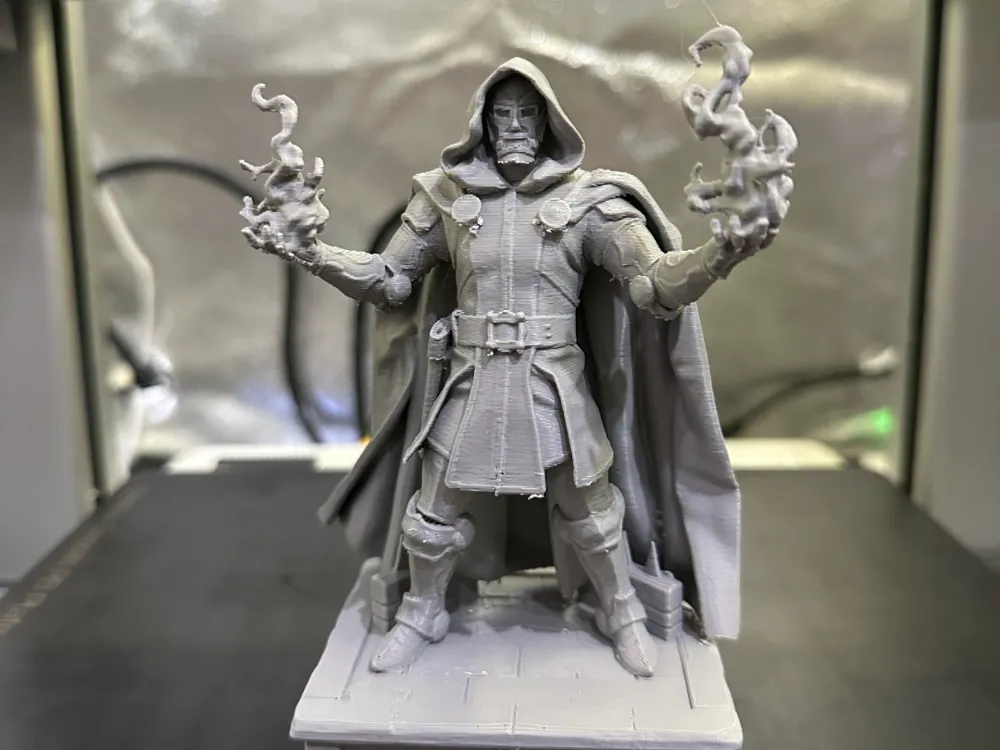 Dr Doom Statue - Free 3D Print Model - MakerWorld