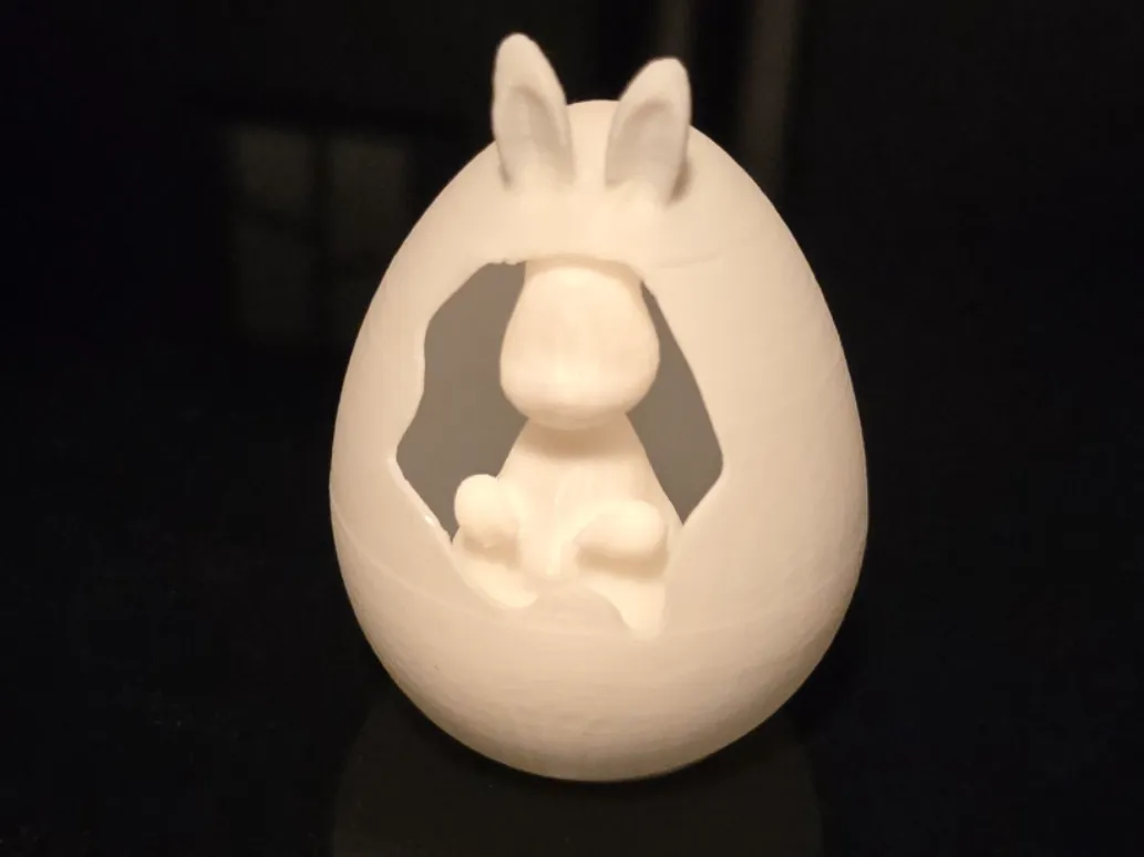 Easter egg with rabbit by Combat G. MakerWorld: Download Free 3D Models - 3D model önizlemesi