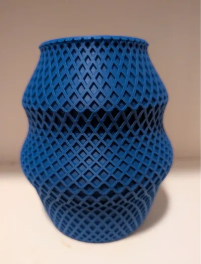 Wavy Diamond Vase