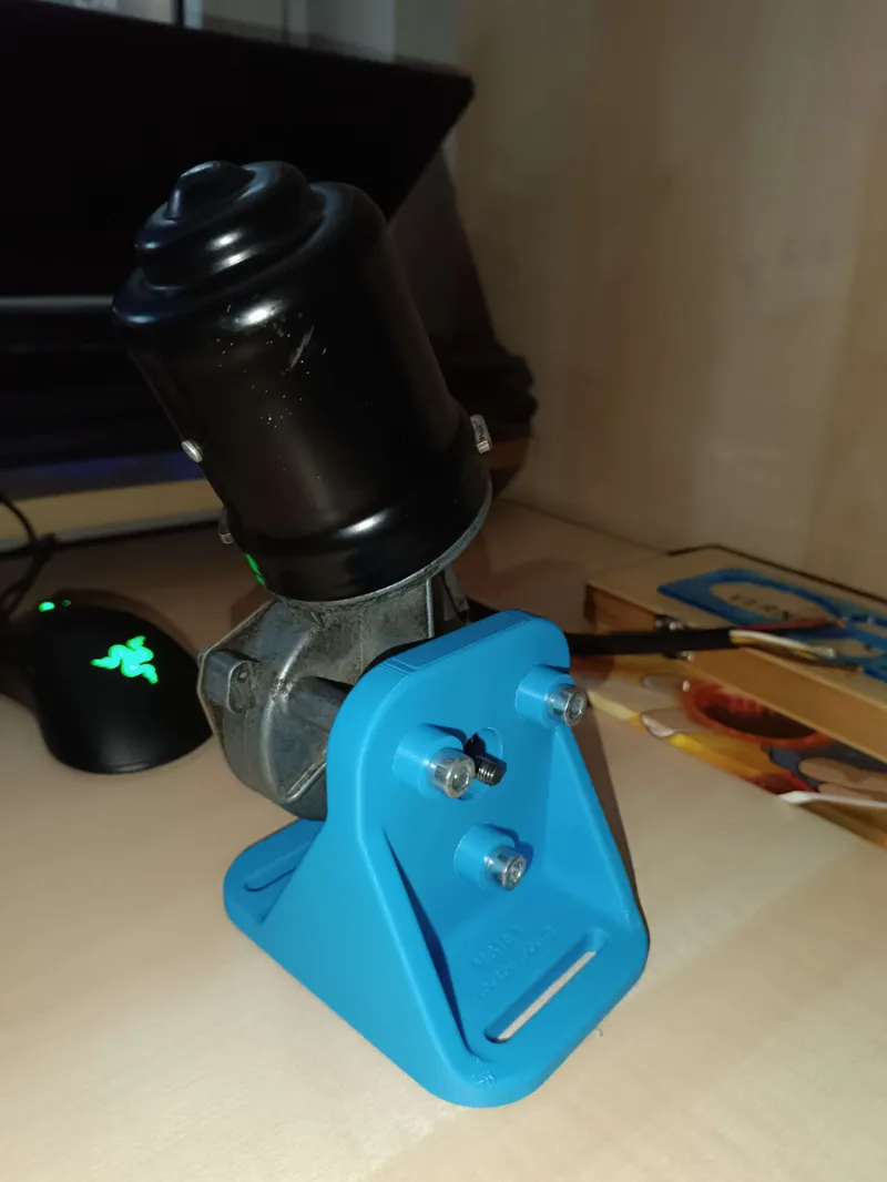 MB70.1 Wiper motor mount
