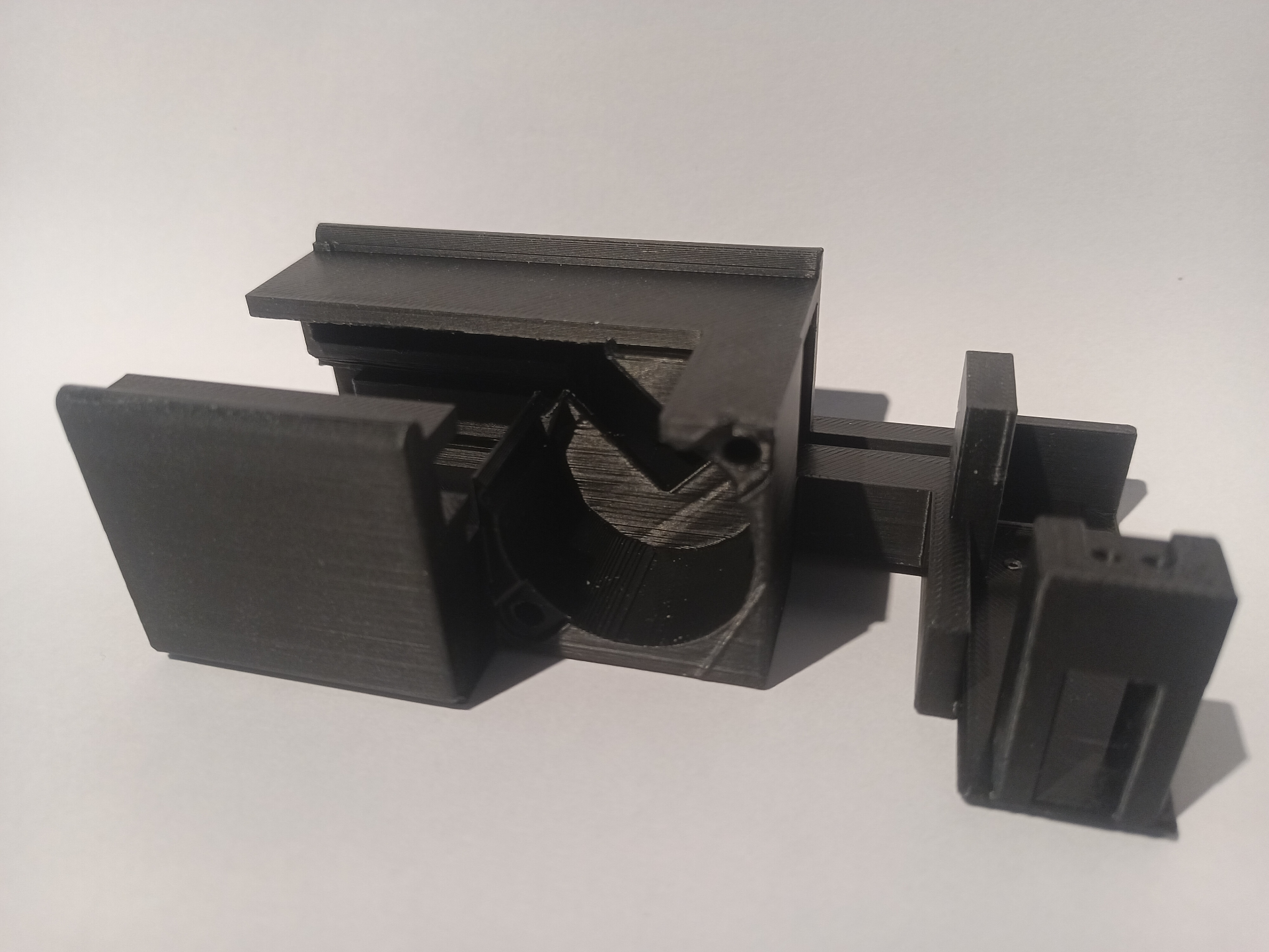 Housing for steppermotor to control venetian blind