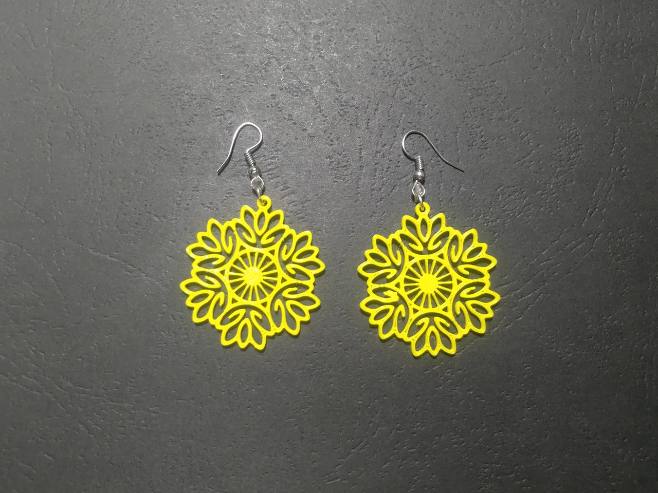 Petalbloom Essence Earrings view 3