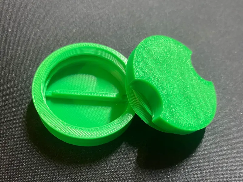 Mini Pillendose mit 2 Fächern