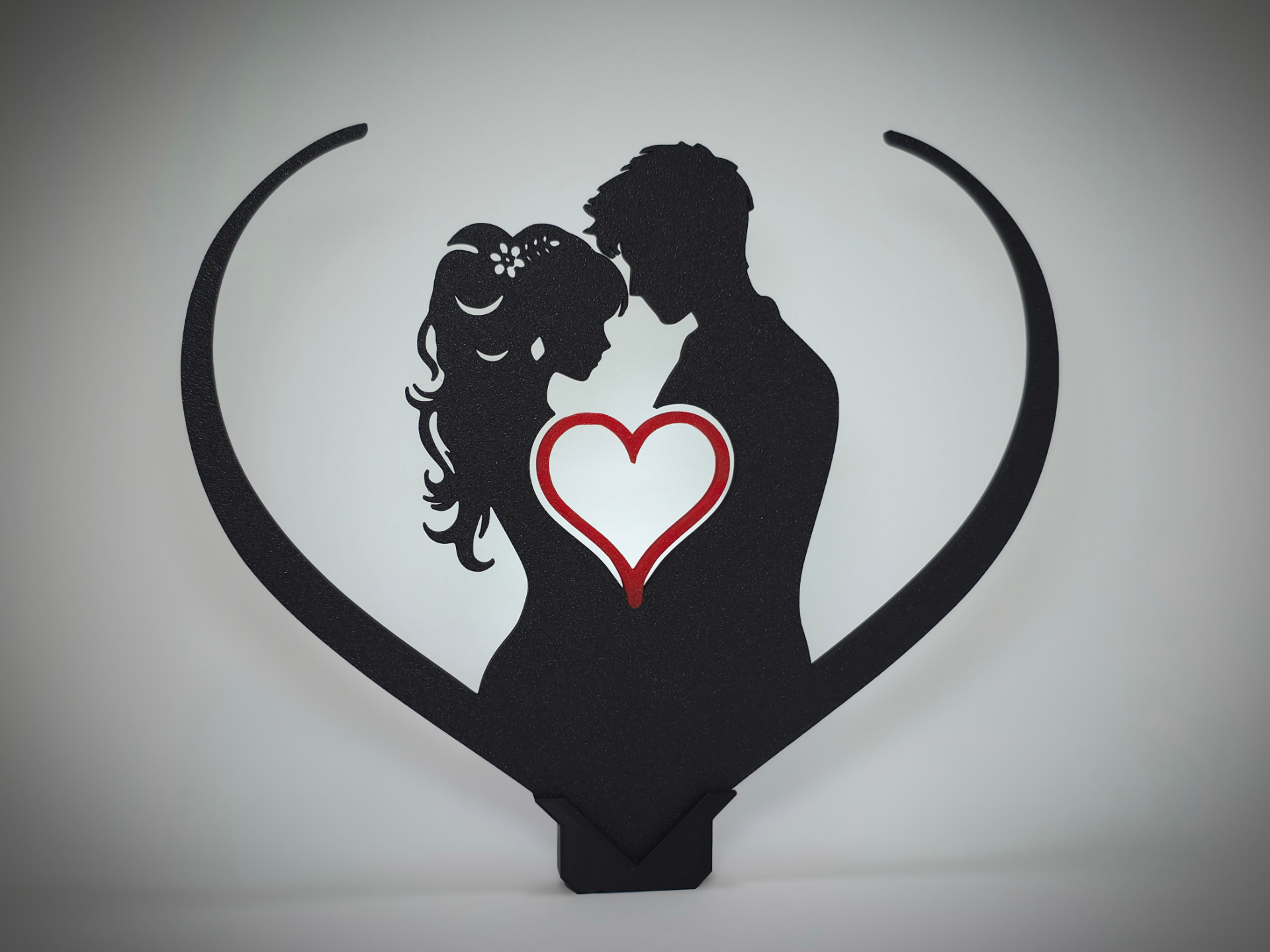 Romantic Couple Wall Art - Freestanding Decor