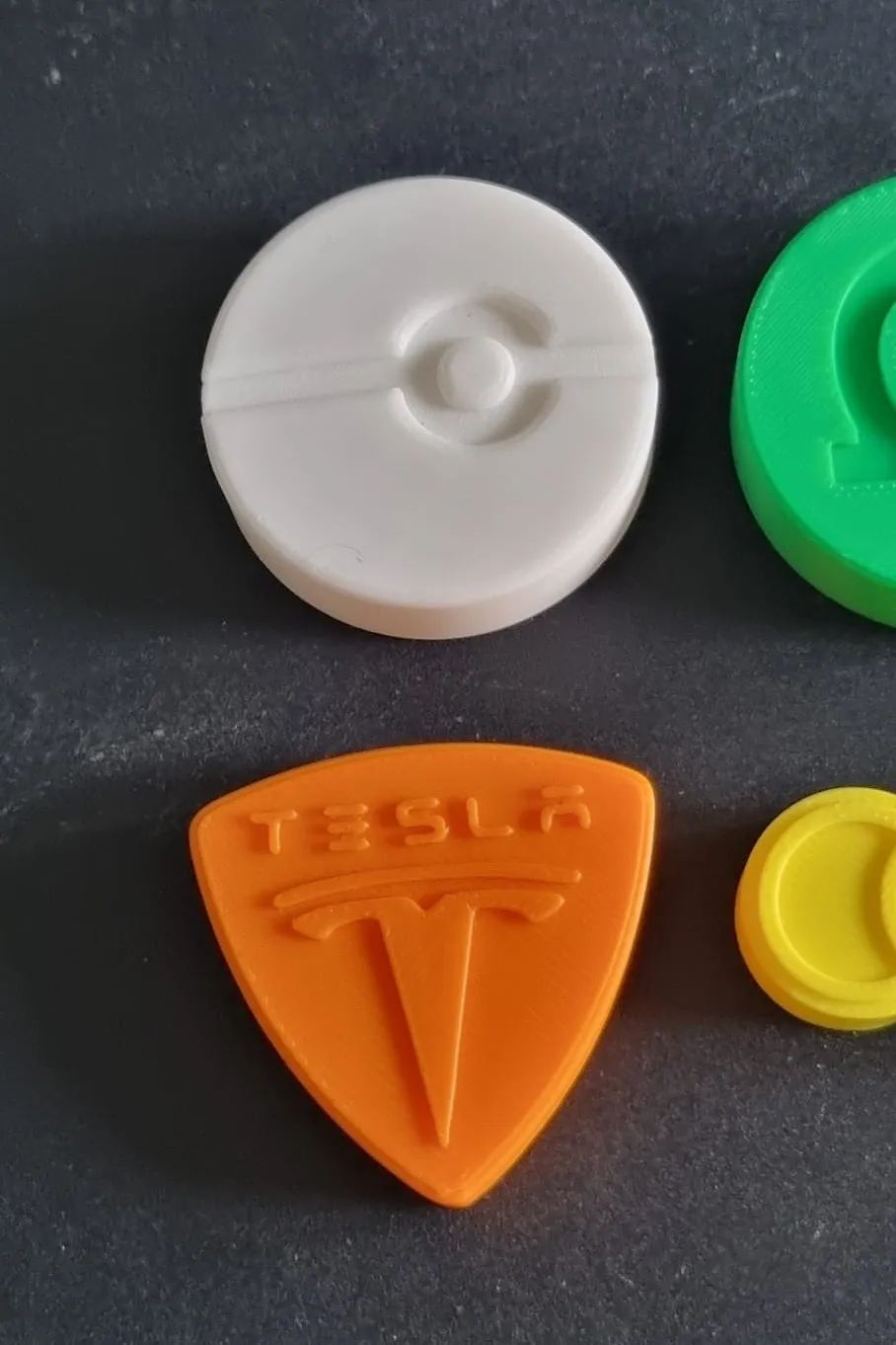 Colorful Retro Party Tokens 04 - Free 3D Print Model - MakerWorld