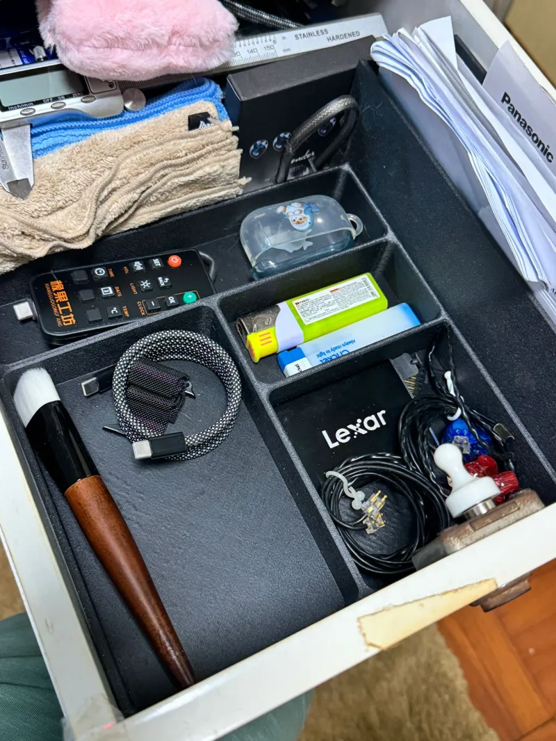 Simple Resizable Drawer Organizer