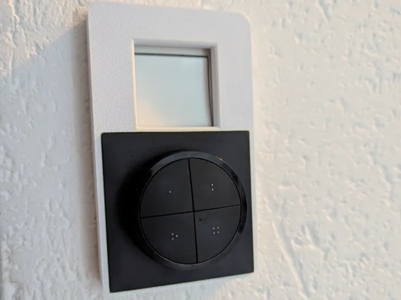 Cache-interrupteur double UE/FR pour Hue Dial