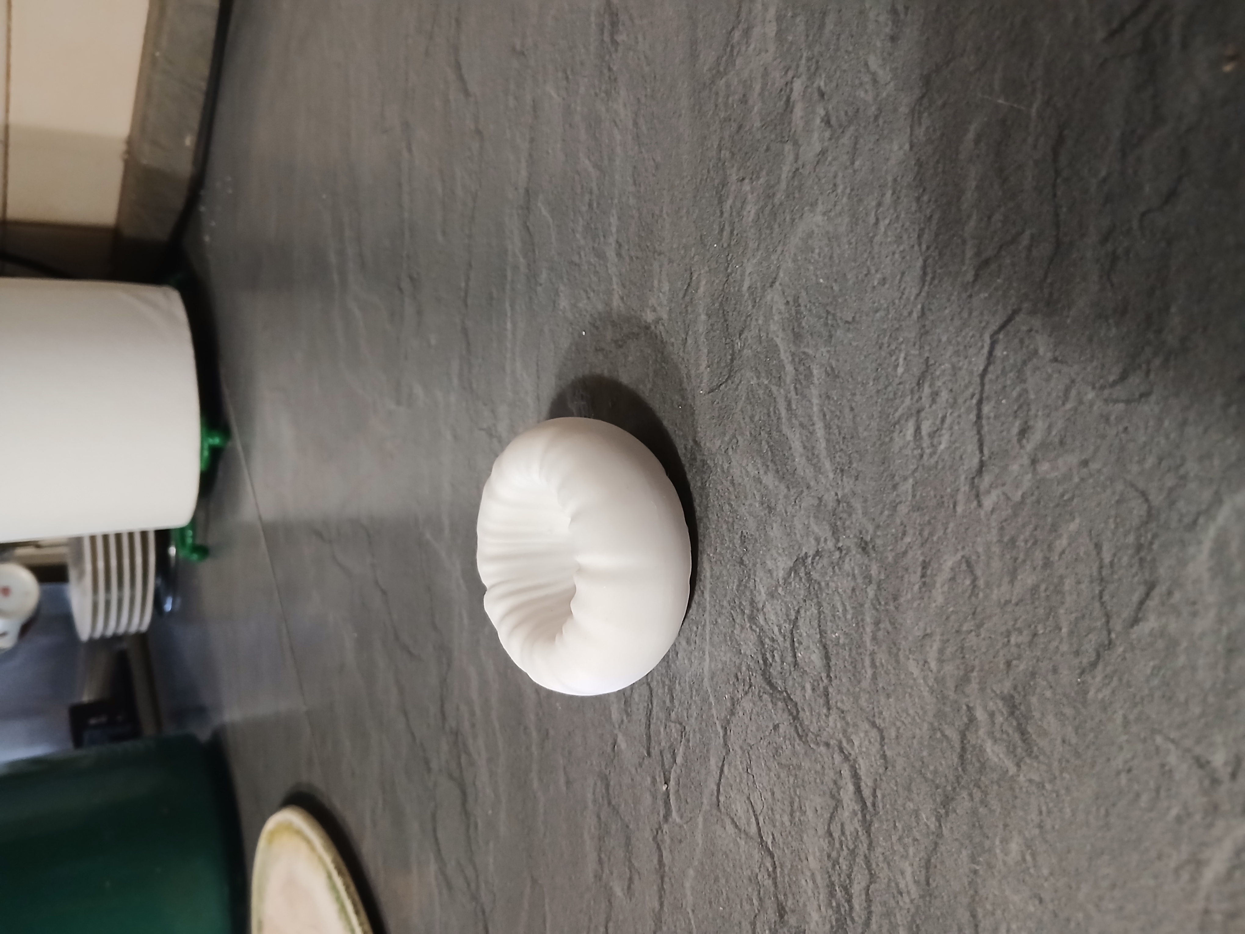 Miniatura 2 do modelo 3D Pouf for egg 