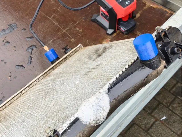 Car radiator leak tester