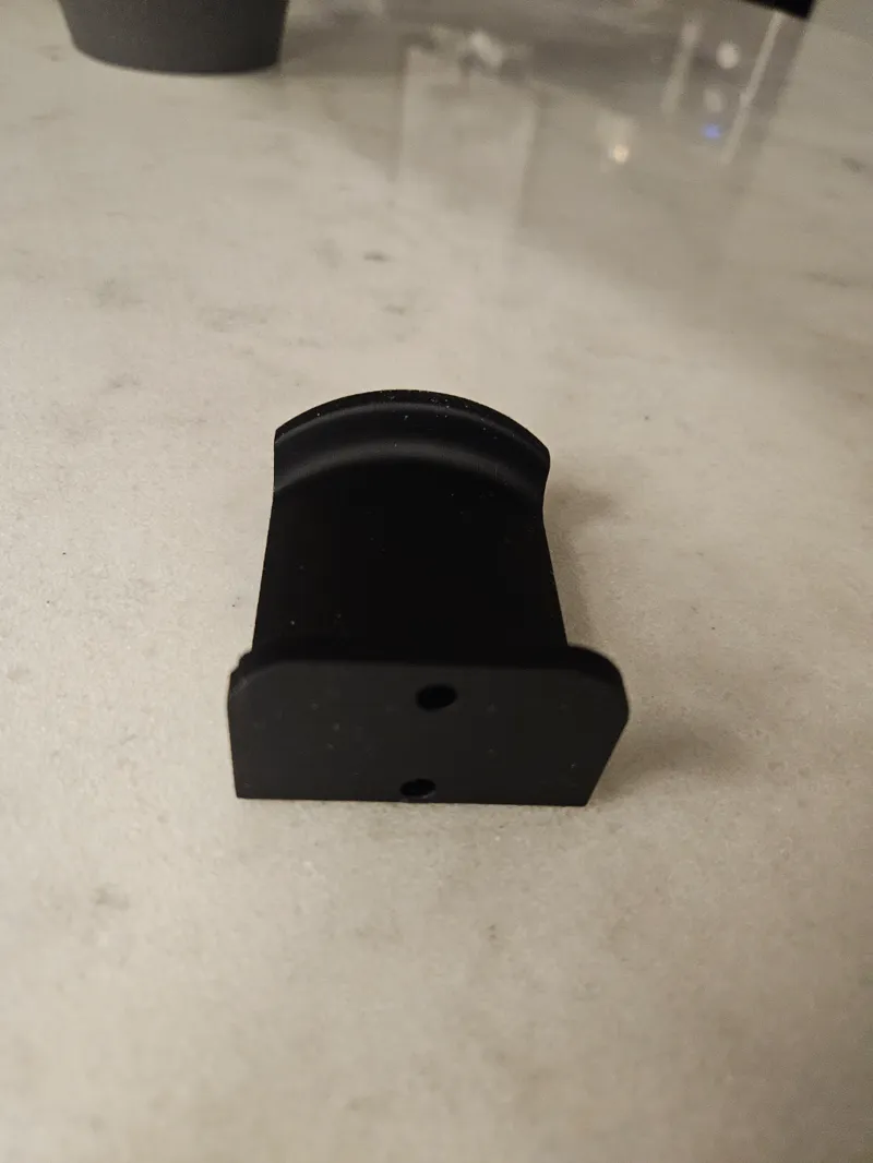 Headphone wall mount 