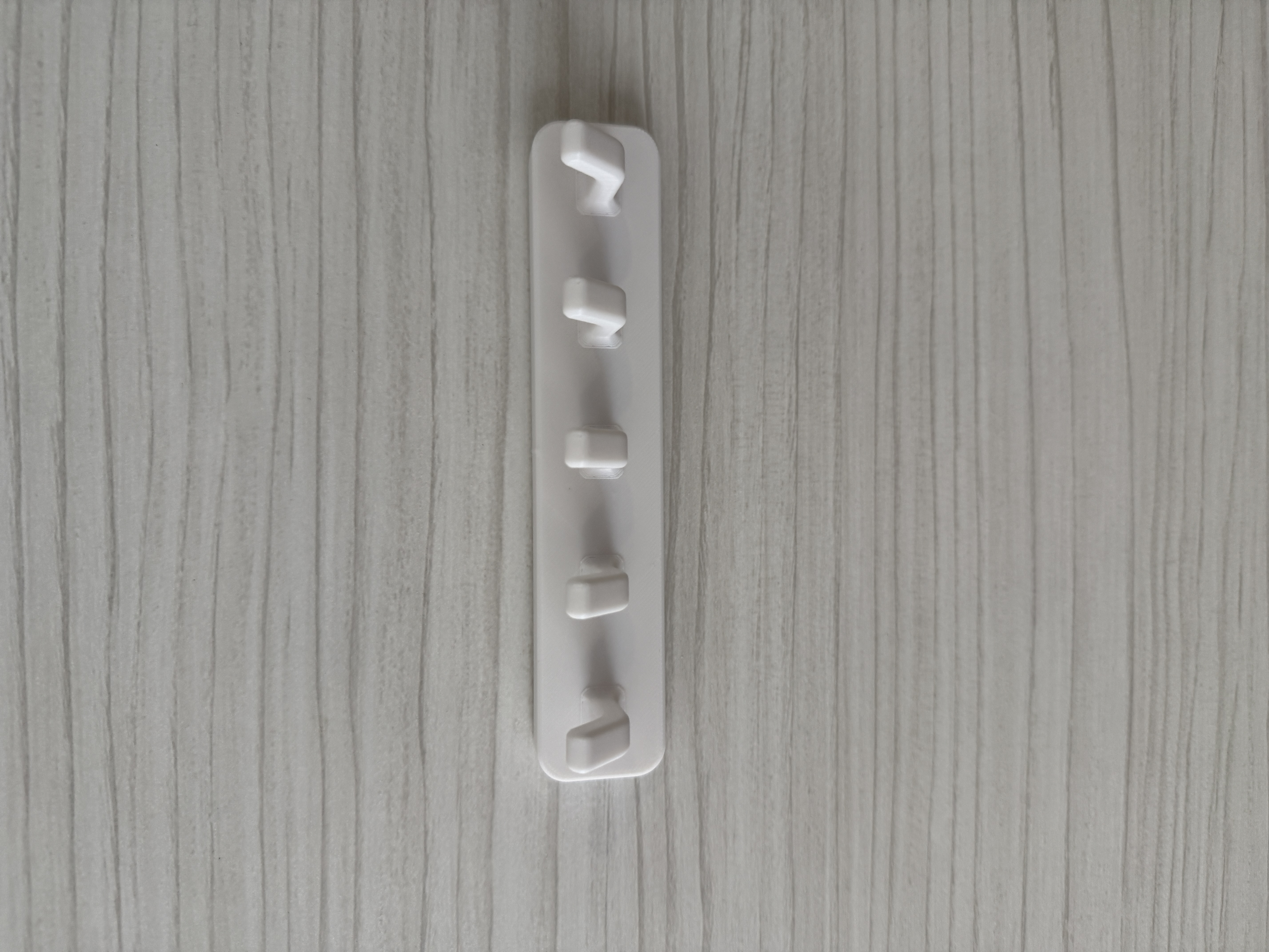 Miniatura 1 do modelo 3D Customizable Wall Mounted KeyHolder, HookGenerator