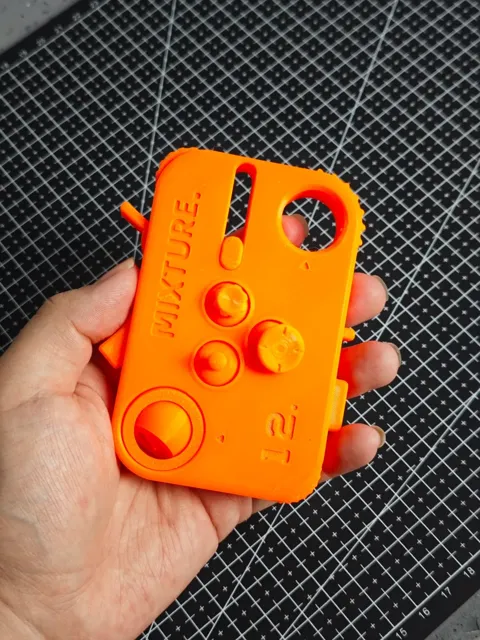 十二合一解压玩具 TWELVE IN ONE stress relieving EDC view 2
