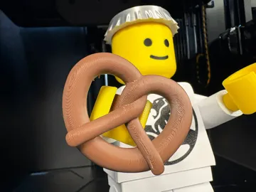 Modelo para impresión 3D: Brezel für 20cm Brickman Figur 500% — vista de referencia 3