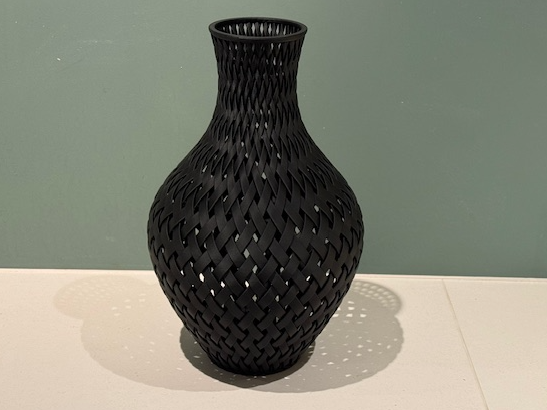 Miniatura 2 do modelo 3D Large braided vase