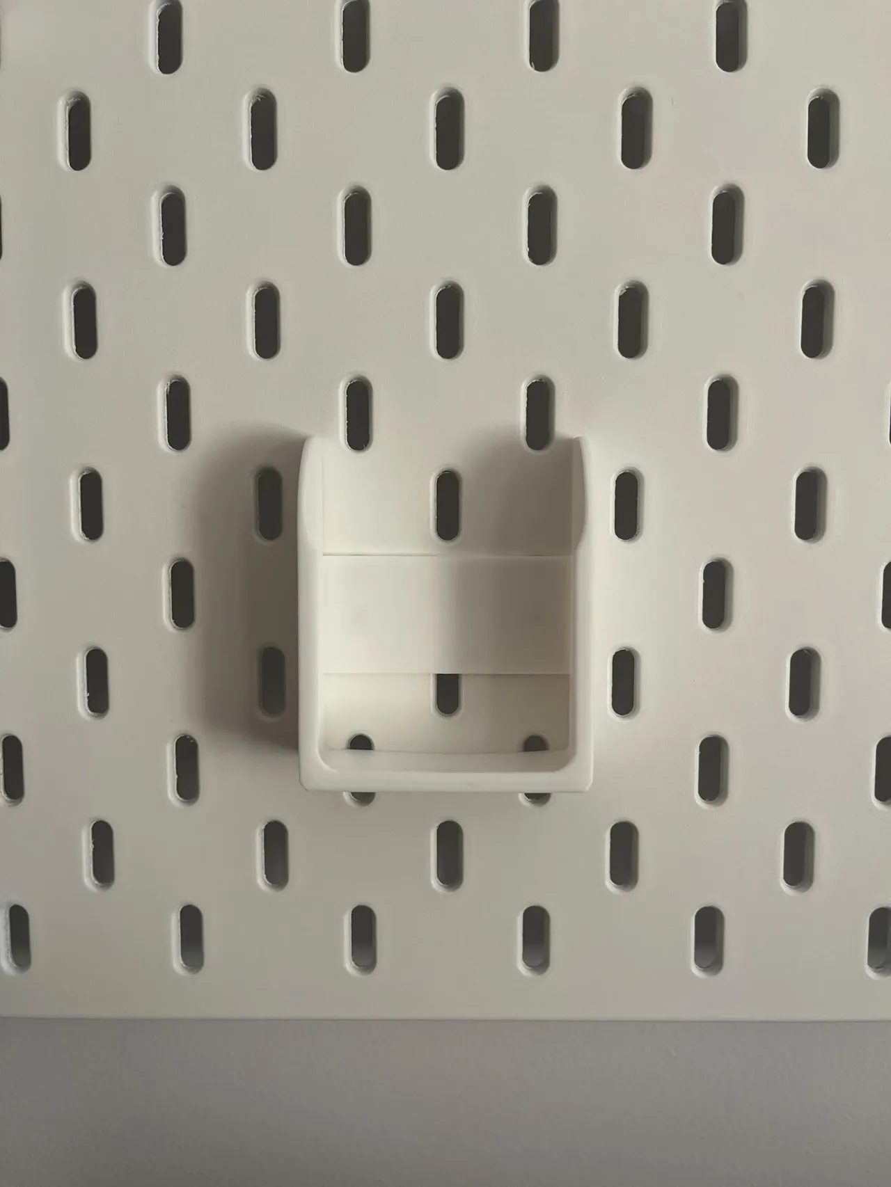 IKEA SKÅDIS Air Conditioner Remote Holder view 4