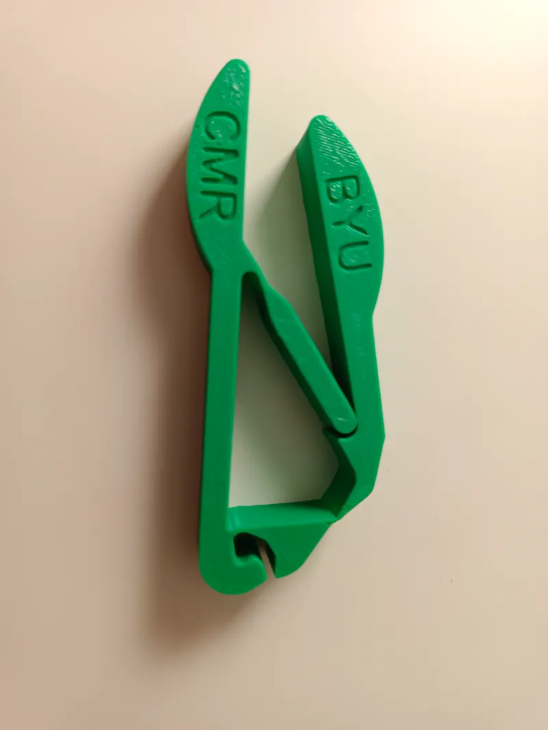 Compliant mechanism pliers