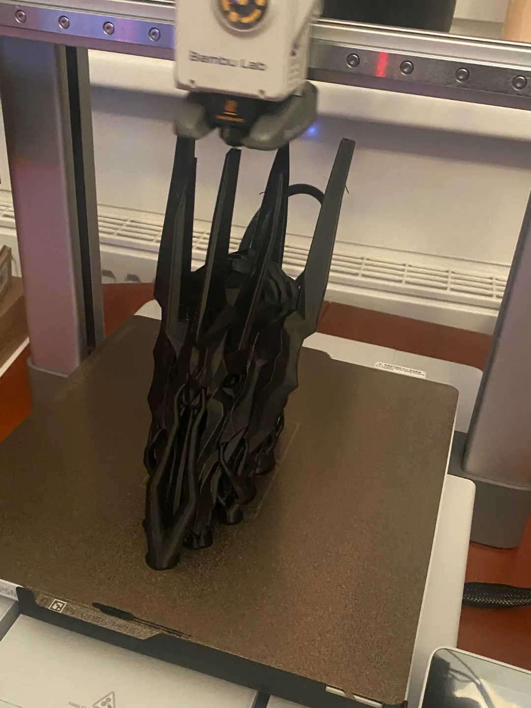 Saurons Helmet | Lord of the Rings view 3