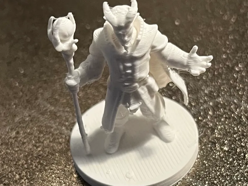 Male Tiefling Warlock