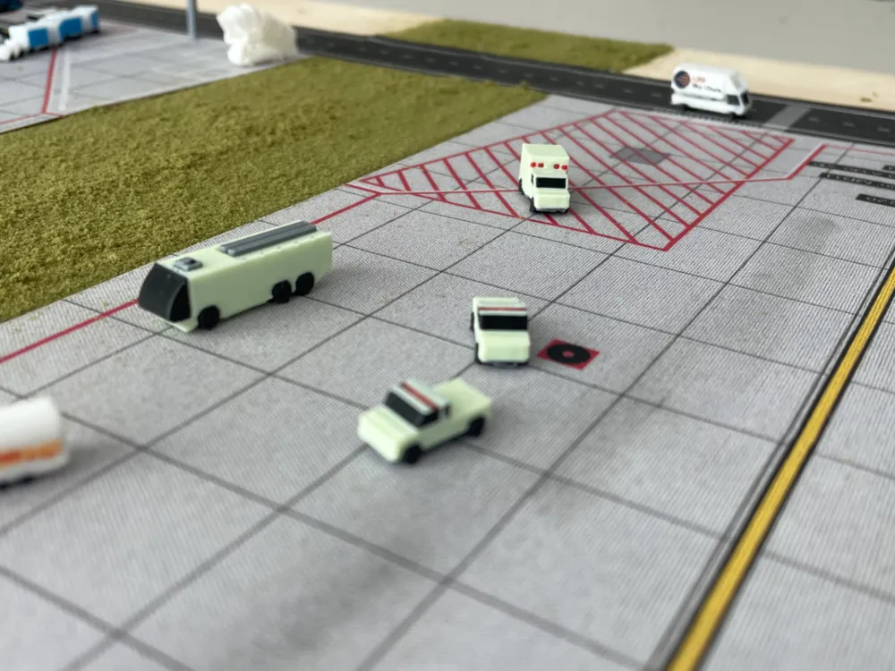 Modelo para impresión 3D: 1:400 Airport Emergency Vehicles. Referencia del modelo original.