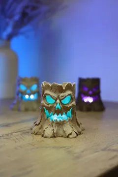 Tapa o cubierta: Spooky Stump – Halloween LED Light — vista de referencia 5
