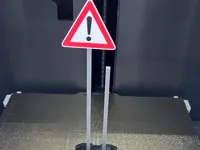 Verkehrsschild Achtung!