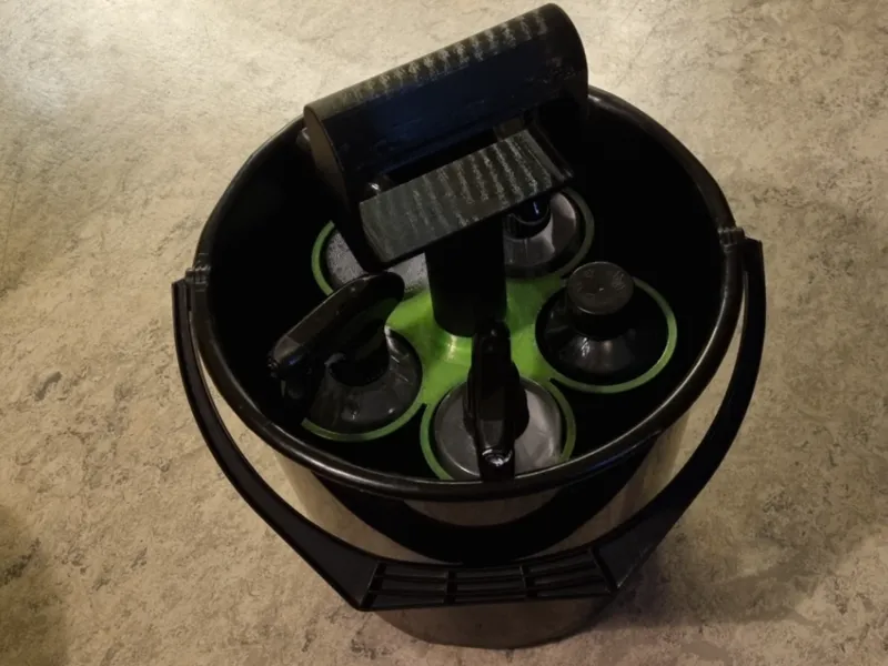 Bottle holder  for 10L bucket