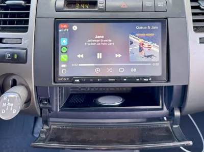 Prius Gen2 (04-09) Mag Charge Compartment