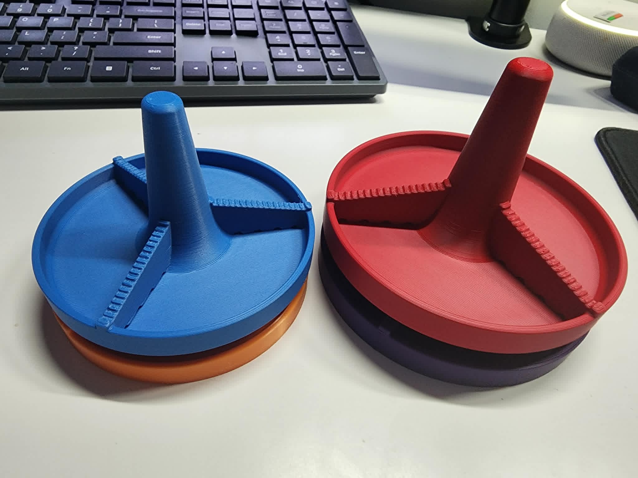 Miniatura 3 del modelo 3D DripDock: Stackable Drying Rack (V2, Solid center)
