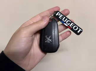 Llavero peugeot
