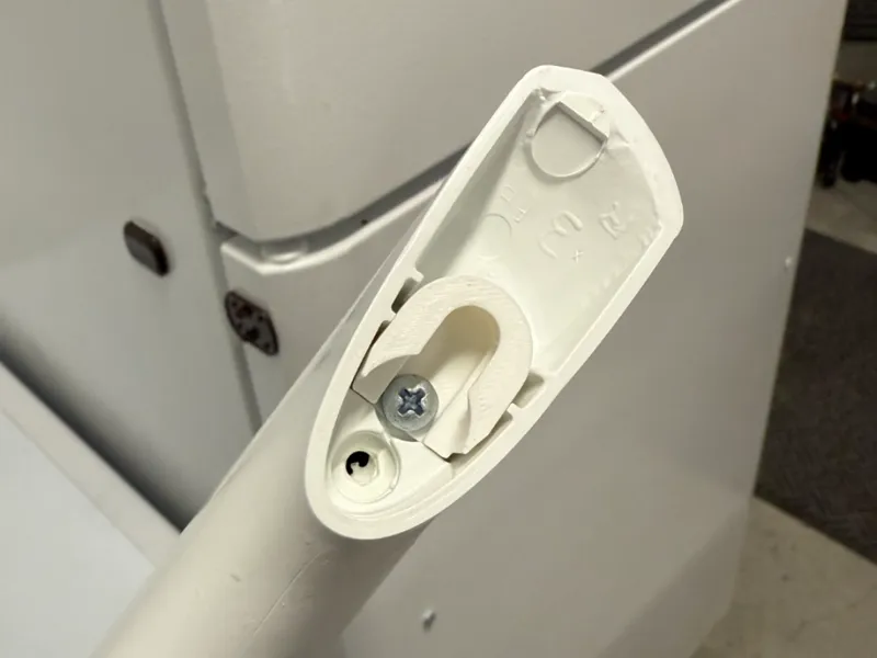 Fridgidaire Handle Attachment