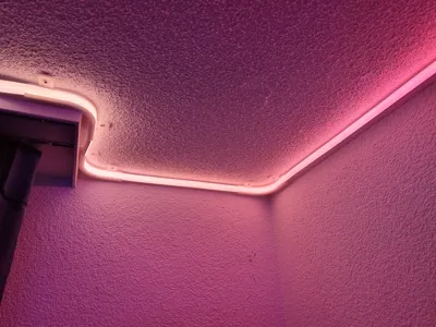 Philips Hue OmniGlow ceiling mounts